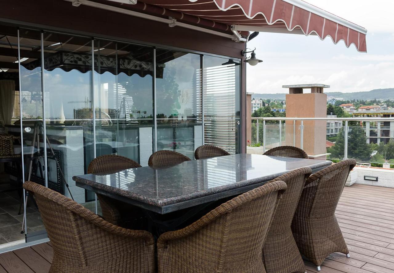 산콘스탄틴앤헬레나 Under The Stars - Lux Penthouse With Pool And Terrace By Flat Mаnager 아파트 외부 사진